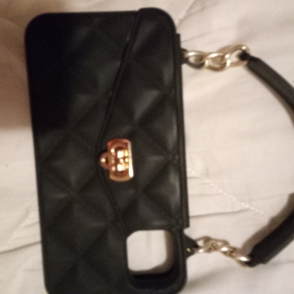 Cell phone case that looks like a purse Clearance